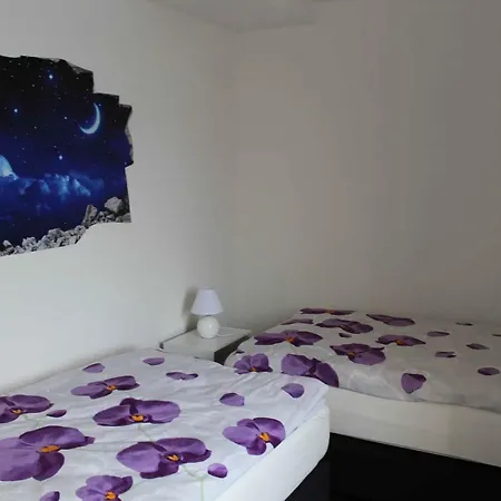 Apartment Ferienwohnung Mond Landstuhl